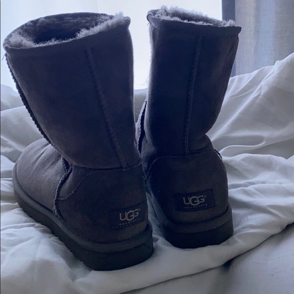 Grey Ugg’s - Picture 3 of 3
